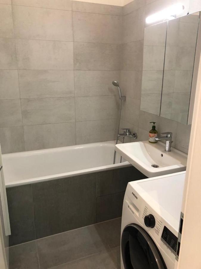 Skau Gajova Family Two Bedroom Apartment With A Terrace Free Parking Bratislava Buitenkant foto